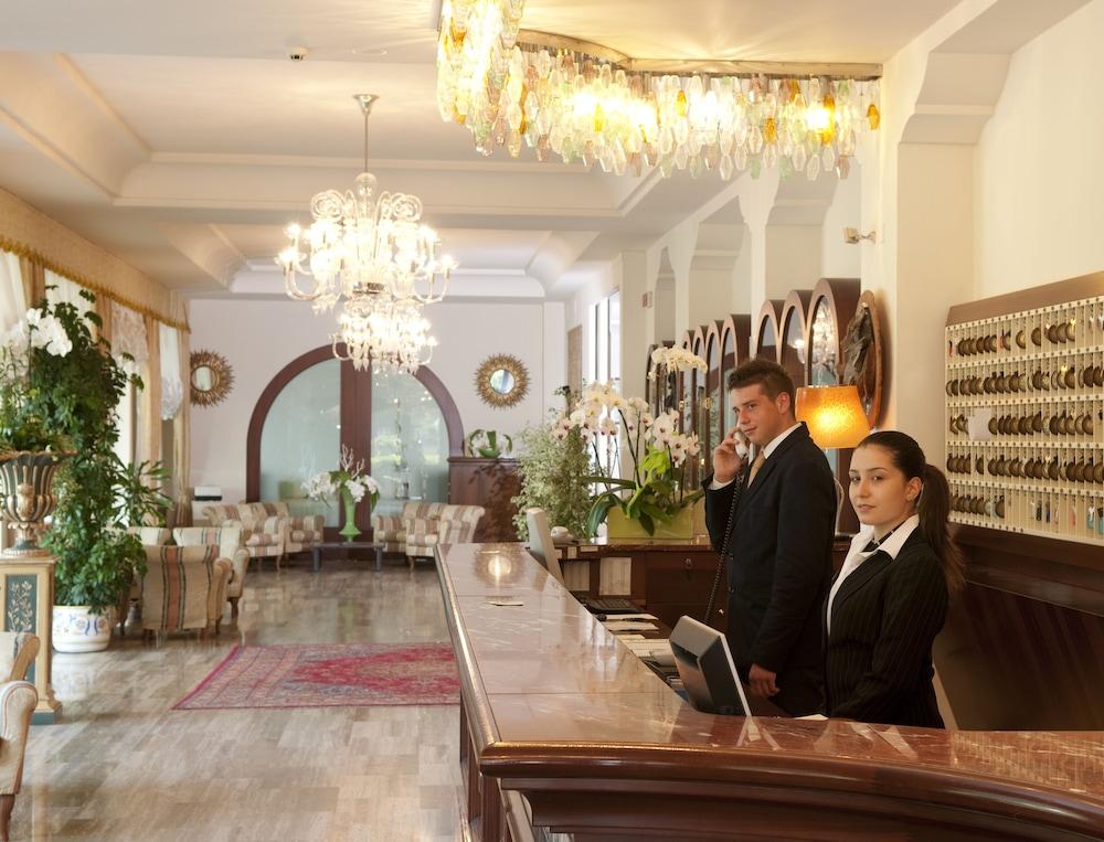 Grand Hotel Gallia Мілано-Маріттіма Екстер'єр фото