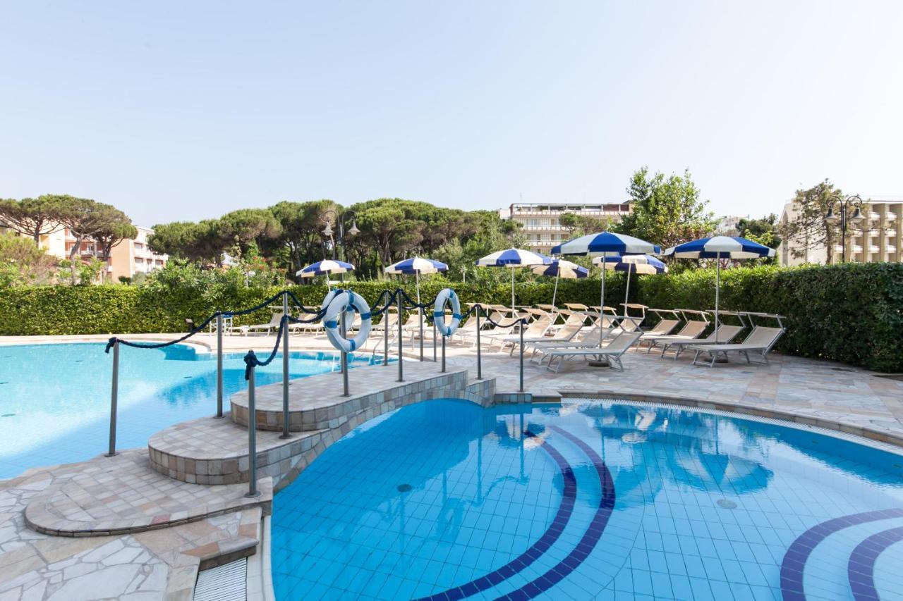 Grand Hotel Gallia Мілано-Маріттіма Екстер'єр фото